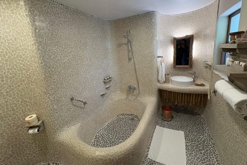 bath-tub-interior-design-shower-area-chitwan-nepal